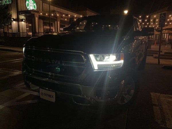 Alpharex Dodge Ram 1500 (2019–2024) LUXX-Series headlights Black Housing / Clear Lens / 2019–2024 Ram Classic Model, Limited Longhorn, Limited, and TRX trims. (ARX880543)