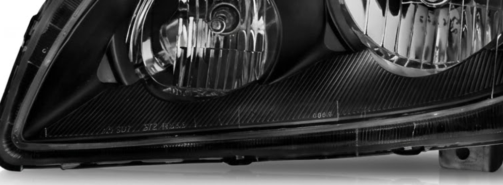 Anzo USA Black Housing Crystal Headlights Clear Lens Pair for Nissan Altima Halogen Models (2002-2004) ANZ121109